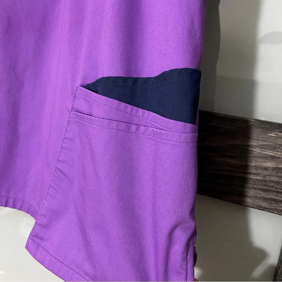 Buttersoft Stretch Colorblock Blue & Purple Scrub Top Women’s 3x Cotton Blend - Picture 4 of 7